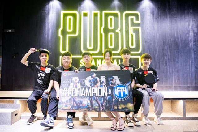 势全取三分 势全取三分